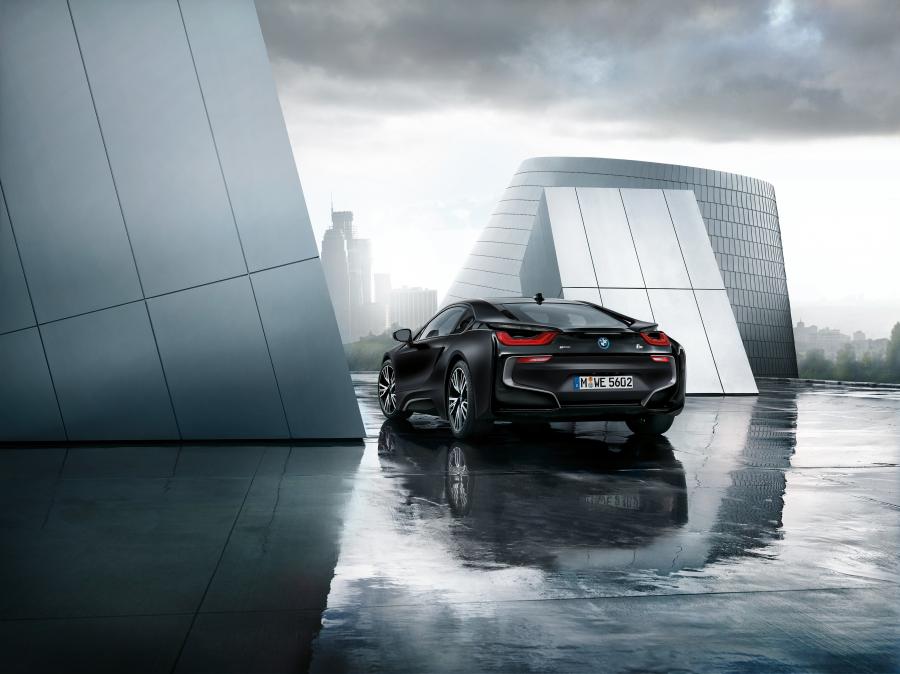  BMW i8 Frozen Black Edition 2017 года  (фото 5 из 9)